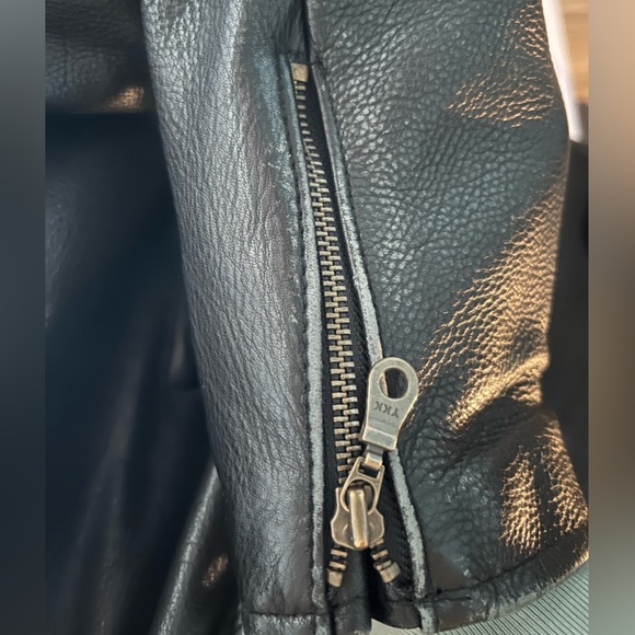 Black Vintage Moto Leather Jacket - Picture 6 of 8